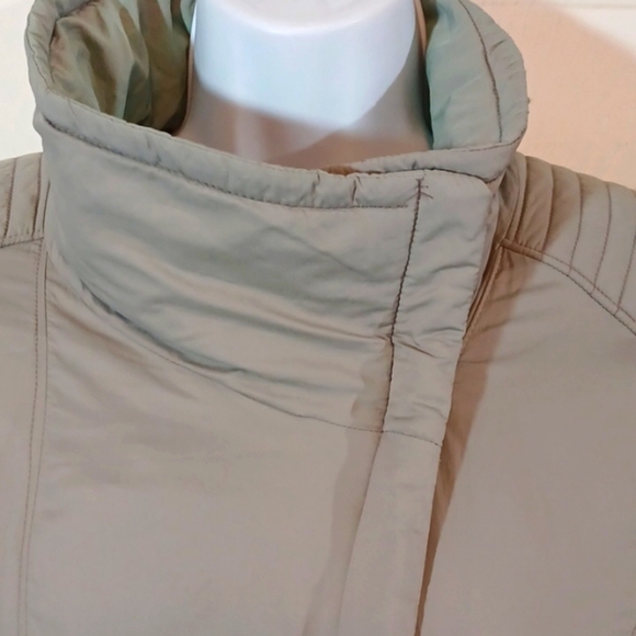 Gap Lightweight Warmth coat - Picture 2 of 15